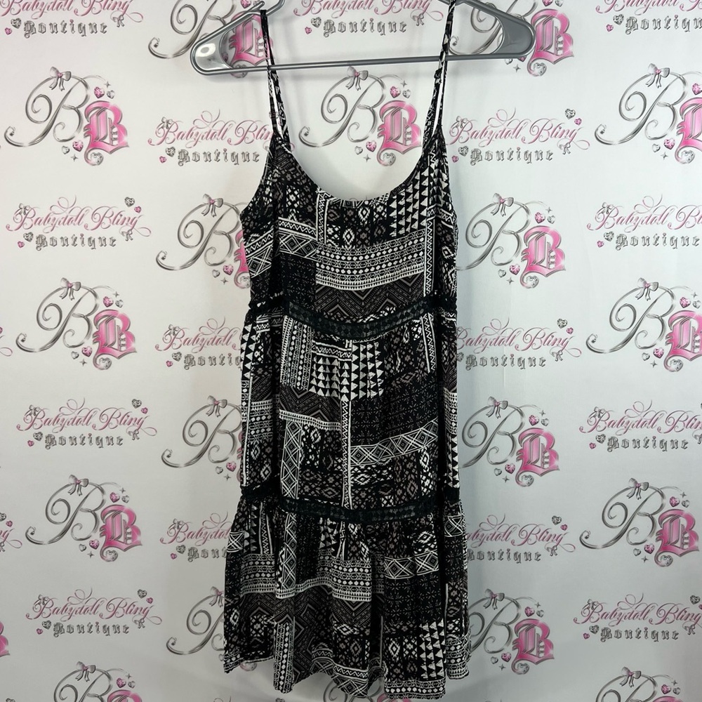 Bluenotes dress ruffle hem Aztec boho white Black and White Patterned Dress